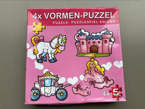 Puzzle de formes 4 pièces Princesse, Enfants & Bébés, Jouets | Puzzles pour enfants, Utilisé, 2 à 4 ans, Moins de 10 pièces, Enlèvement ou Envoi