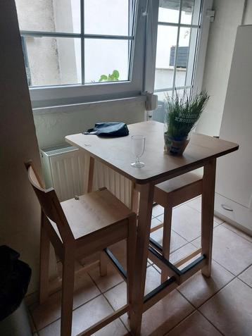 Table haute de cuisine avec 2 chaises haute de bar, Enlèvement, Comme neuf
