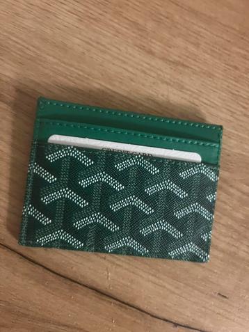 Donkergroene ledere portomonee van goyard beschikbaar voor biedingen