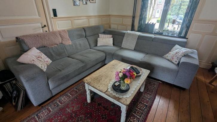 Hoekbank. Gratis afhalen op 18 of 19 oktober, Huis en Inrichting, Zetels | Complete zithoeken, Gebruikt, Ophalen