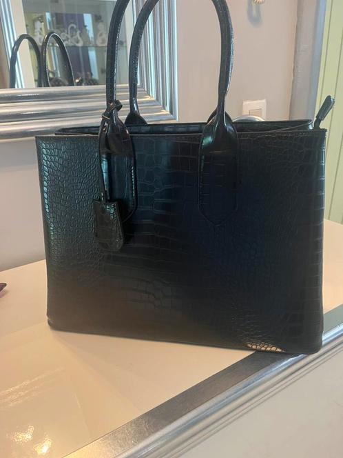 Grand Sac à Main en imitation Cuir Chic à Effet Croco, Handtassen en Accessoires, Tassen | Damestassen, Zo goed als nieuw, Handtas