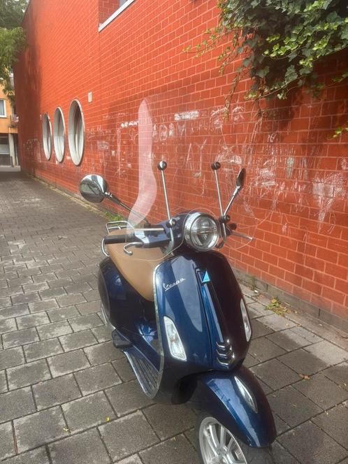 Vespa Primavera B-Klasse 50cc, Fietsen en Brommers, Scooters | Vespa, Zo goed als nieuw, Ophalen of Verzenden