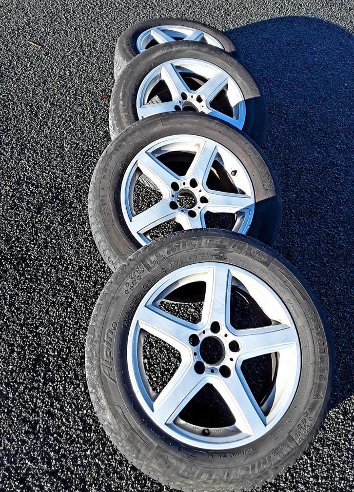 Jantes en alliage avec des Michelin 225/55-16 pour Mercedes, Auto-onderdelen, Banden en Velgen, Banden en Velgen, Winterbanden