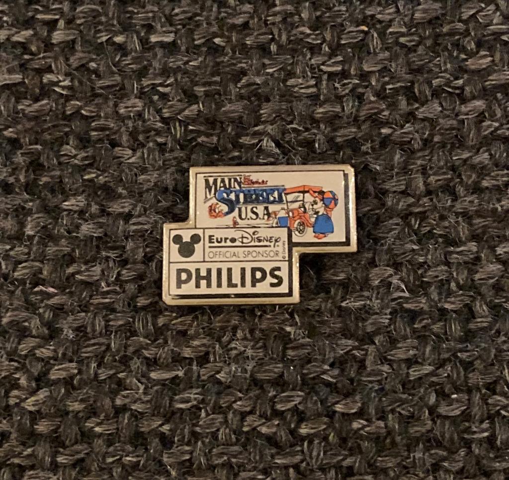 PIN - PIN - EURO DISNEY - MAIN STREET USA - PHILIPS, Envoi, Utilisé, Autres sujets/thèmes, Insigne ou Pin's