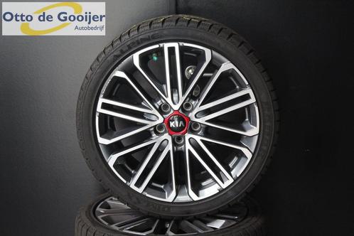Originele Kia ProCeed Winterbanden 18 Inch7MM 225/40R18, Auto-onderdelen, Banden en Velgen, Banden en Velgen, Winterbanden, 18 inch