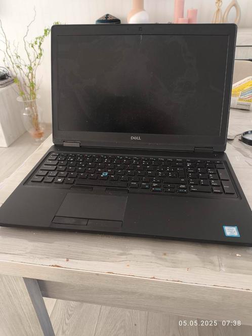 Laptop DELL Latitude 5590 voor onderdelen, Computers en Software, Windows Laptops, Gebruikt, Ophalen of Verzenden