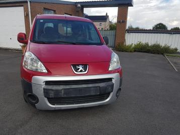 PEUGEOT PARTNER ANNEE 2009 1.6D 66KW, Rouge, Achat, Vitres électriques, Entreprise