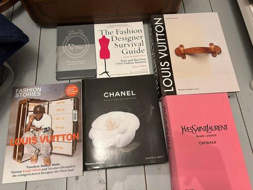 Livres mode, fashion books, coffee table books, YSL, Chanel, Boeken, Mode, Nieuw, Mode algemeen, Ophalen