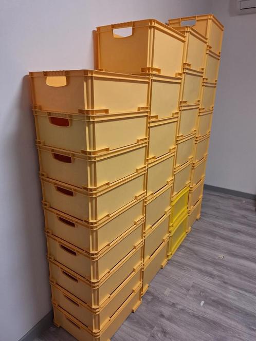 31 stapelbakken, sterk, voor opberging, Doe-het-zelf en Bouw, Kratten en Dozen, Zo goed als nieuw, Ophalen