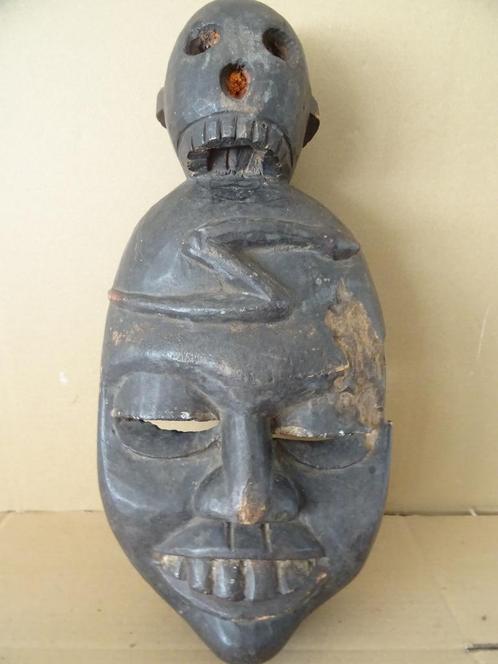 Afrikaans masker occult masker met schedel en slang 44cm, Antiek en Kunst, Kunst | Niet-Westerse kunst, Ophalen of Verzenden