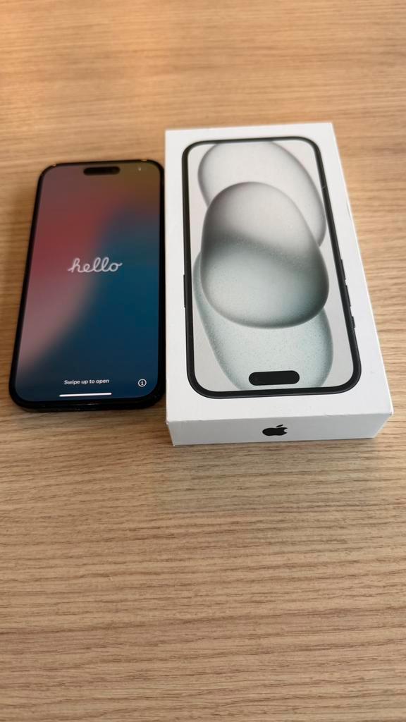 I phone 15 128 GB, Télécoms, Téléphonie mobile | Apple iPhone, Utilisé, 128 GB, Sans abonnement, Sans simlock, iPhone 15, Noir