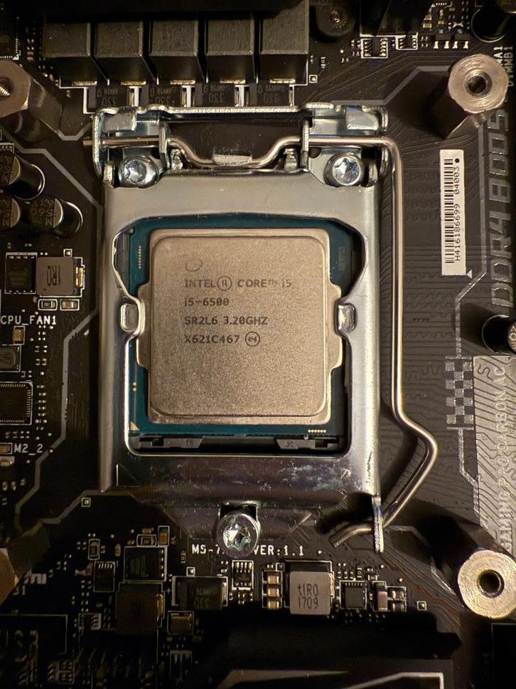 Mijn Betrouwbare Gaming PC Bundel, Computers en Software, Desktop Pc's, Zo goed als nieuw, 3 tot 4 Ghz, HDD, SSD, 16 GB, Gaming