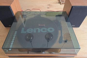 Lenco LS-300WD platenspeler met speakers