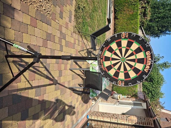 dartsblok surround staander en pijltjes 1lot, Sport en Fitness, Darts, Zo goed als nieuw, Dartbord met pijlen, Ophalen