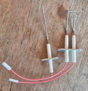 VIESSMANN Vitodens 200 ontsteking en ionisatie elektrodes beschikbaar voor biedingen