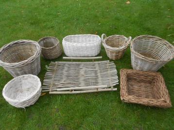 Rotan - rieten (tuin/terras/veranda) mand/plantenbak OO beschikbaar voor biedingen