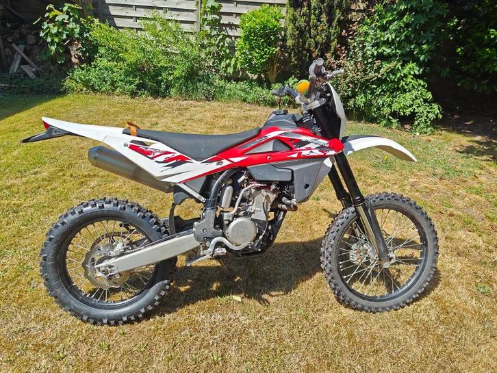 Husqvarna TE310 R 2013, Motoren, Motoren | Husqvarna, Particulier, Enduro, 12 t/m 35 kW, 1 cilinder, Minimaal motorrijbewijs A2