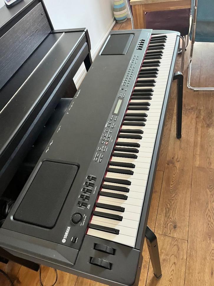 Yamaha CP300 met flightcase - Erg netjes, Muziek en Instrumenten, Keyboards, Gebruikt, 88 toetsen, Yamaha, Ophalen of Verzenden