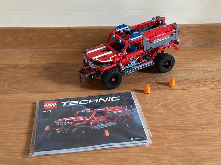 Lego Technic 42075 - First Responder, Enfants & Bébés, Jouets | Duplo & Lego, Utilisé, Lego, Ensemble complet, Enlèvement ou Envoi