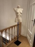 Mannequin sur socle en métal, Hobby & Loisirs créatifs, Enlèvement, Comme neuf, Mannequin