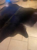 Echt koeievel , br 2.18 lengte 2,18 (3,89 m2), Ophalen, Zo goed als nieuw, Wit