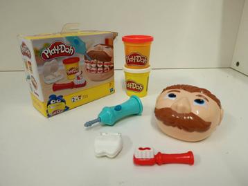 Play-Doh Mini Doctor Drill 'n Fill speelset. 2 nieuwe potjes beschikbaar voor biedingen
