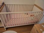 Baby/ peuterbedje, Kinderen en Baby's, Kinderkamer | Bedden, Ophalen, Gebruikt, 70 tot 85 cm, Minder dan 140 cm