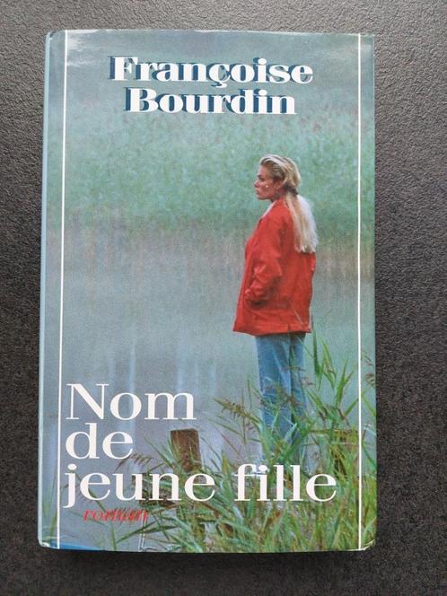 Françoise Bourdin - Nom de jeune fille, Boeken, Romans, Zo goed als nieuw, Europa overig, Ophalen of Verzenden