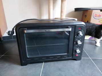 Elektrische oven beschikbaar voor biedingen