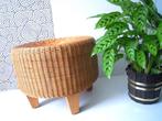 Vintage design hocker in rotan, Antiek en Kunst, Ophalen of Verzenden