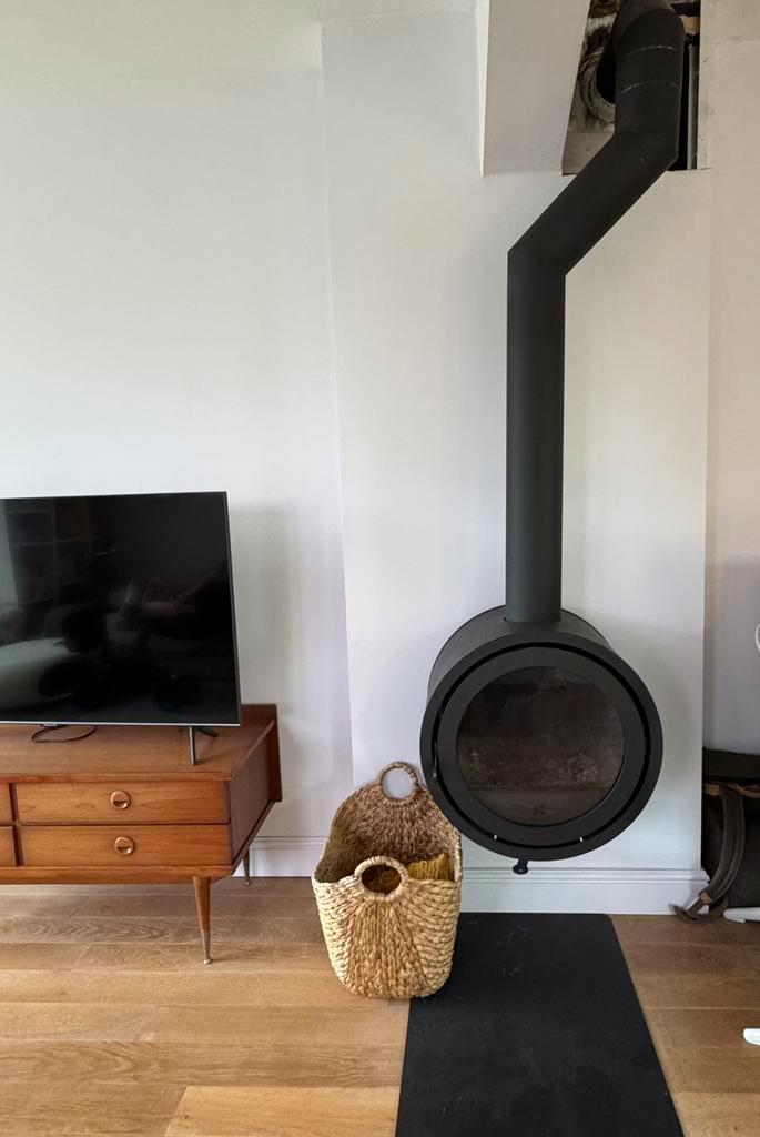 Mooie design houthaard/kachel- Odin Dik Geurts, Huis en Inrichting, Kachels, Zo goed als nieuw, Hangend, Houtkachel, Hout, Ophalen