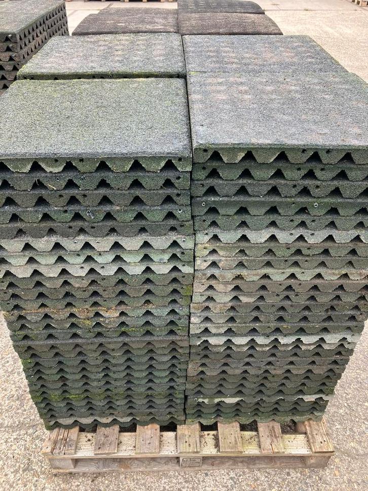108 vochtdoorlatende rubberen matten 50x50x4cm, Tuin en Terras, Terrasdelen en Vlonders, Gebruikt, Ophalen