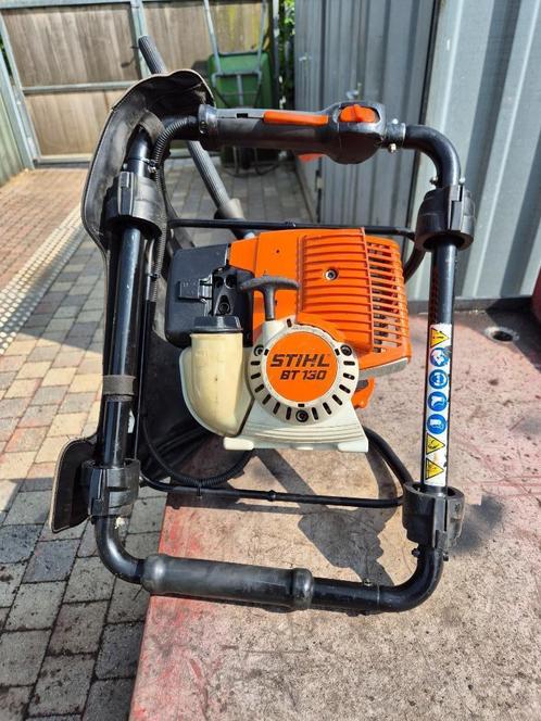 ✅ Stihl BT 130 grondboor / palenboormachine, Auto diversen, Fietsendragers, Zo goed als nieuw, Ophalen