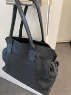 Beau sac pour dames design Italien et cuir noir, Bijoux, Sacs & Beauté, Sacs | Sacs Femme, Comme neuf, Noir, Enlèvement ou Envoi