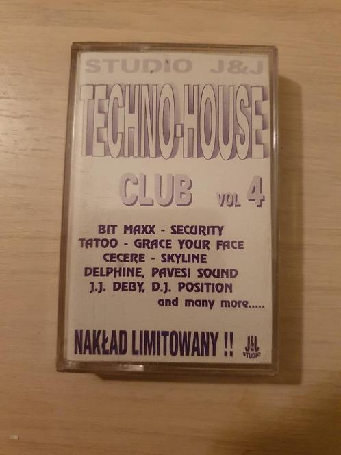 K7 audio techno house club vol 4, Cd's en Dvd's, Cassettebandjes, Zo goed als nieuw, Origineel, Dance, 1 bandje, Ophalen of Verzenden
