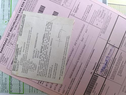 Benzine + Gekeurd voor verkoop =  1000 euro, Auto's, Renault, Particulier, Clio, Benzine, Stadsauto, 5 deurs, Handgeschakeld, Zilver of Grijs