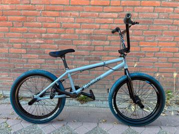 Bmx sunday shadow conspiracy primo khe beschikbaar voor biedingen