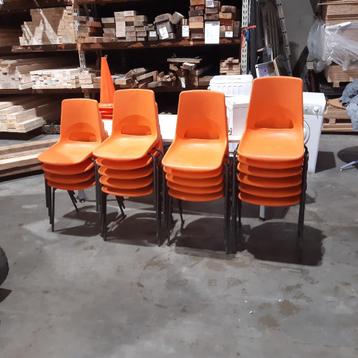 Kuipstoeltjes Oranje Kunststof 12 stuks beschikbaar voor biedingen