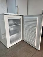 Zanussi Diepvriezer, Elektronische apparatuur, Vriezers en Diepvrieskisten, Minder dan 60 cm, Zo goed als nieuw, Vrijstaand, Ophalen