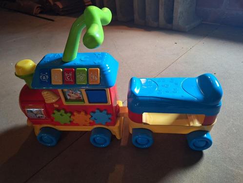 BOUM Walker Ride On Leertrein, Kinderen en Baby's, Speelgoed | Educatief en Creatief, Zo goed als nieuw, Ontdekken, Met licht
