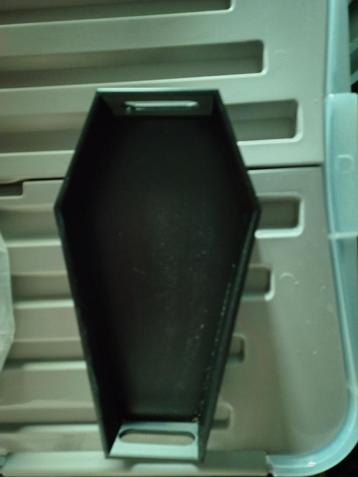 klein dienblad in vorm van doodskist halloween beschikbaar voor biedingen