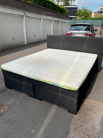Boxspring 180X220 traagschuim topper, Enlèvement, Utilisé