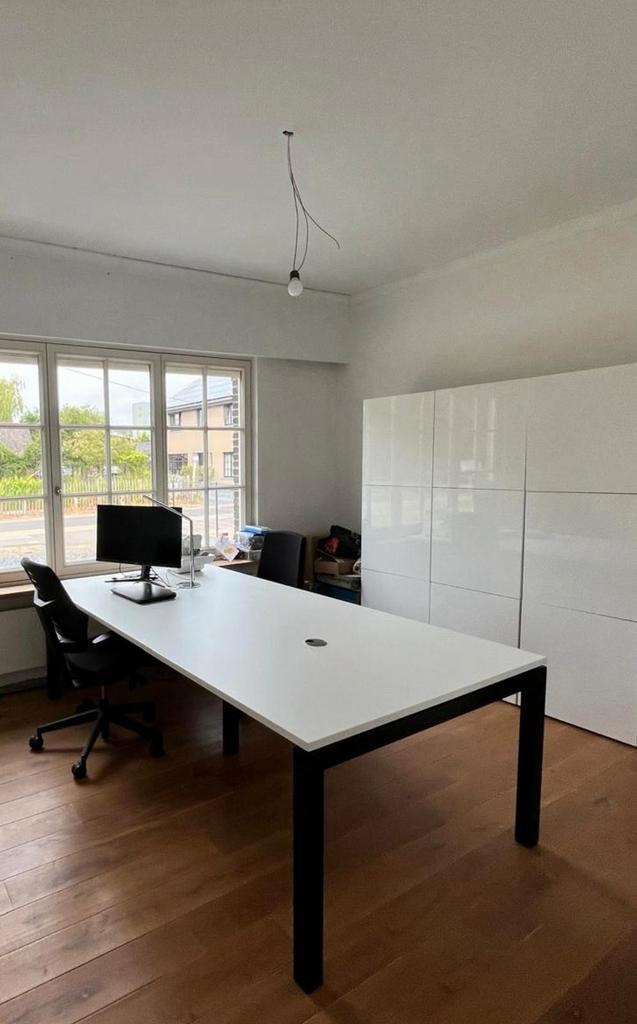 Kwalitatieve bureau,1m20/2m40,perfecte staat. Wegens verhuis, Huis en Inrichting, Bureaus, Zo goed als nieuw, Bureau, Ophalen