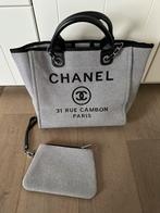 Chanel deauville tote bag shopper, Handtassen en Accessoires, Tassen | Damestassen, Shopper, Ophalen of Verzenden