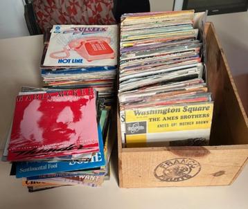 290 HITSINGLES - 45 TOURS - JAREN 70, 80 POP beschikbaar voor biedingen