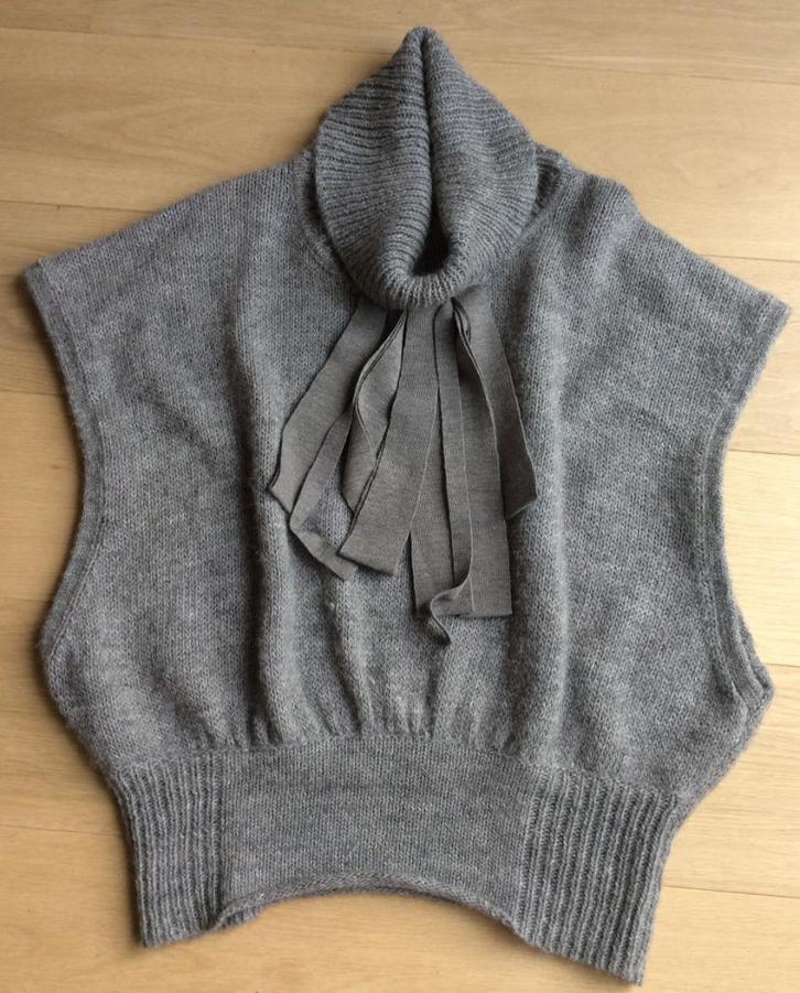 trui By Malene Birger, maat medium, Kleding | Dames, Truien en Vesten, Zo goed als nieuw, Maat 38/40 (M), Grijs, Verzenden