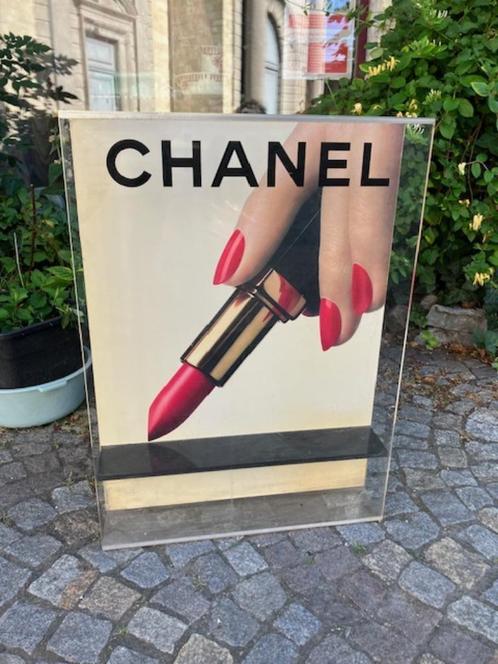 ZELDZAAM REKLAMEBORD LIPSTICK CHANEL, Verzamelen, Merken en Reclamevoorwerpen, Gebruikt, Reclamebord, Ophalen