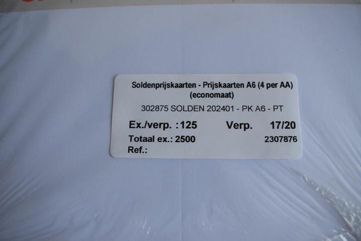papier etiketten geperforeerd 4 per blad, Diversen, Bureau-accessoires, Ophalen