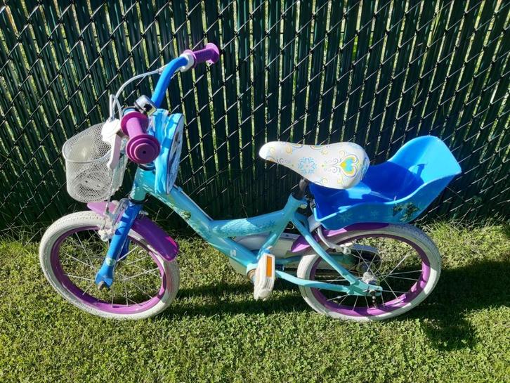 Kinderfiets Frozen 16 inch met mandje en poppenstoeltje, Fietsen en Brommers, Fietsen | Kinderfietsjes, Gebruikt, 16 tot 20 inch