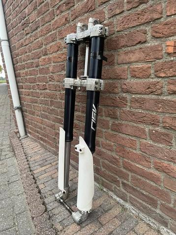 USD voorvork Beta RR 50 Track 2015 beschikbaar voor biedingen